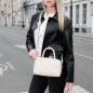 Preview: Crossbody Bag Henkeltasche aus Kalbsleder in creme